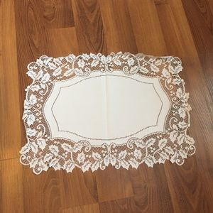 Set of 3 white formal floral lace placemats